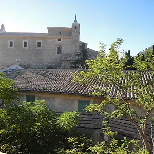 https://allotjaments-serra-de-tramuntana.balearic-islands.net
