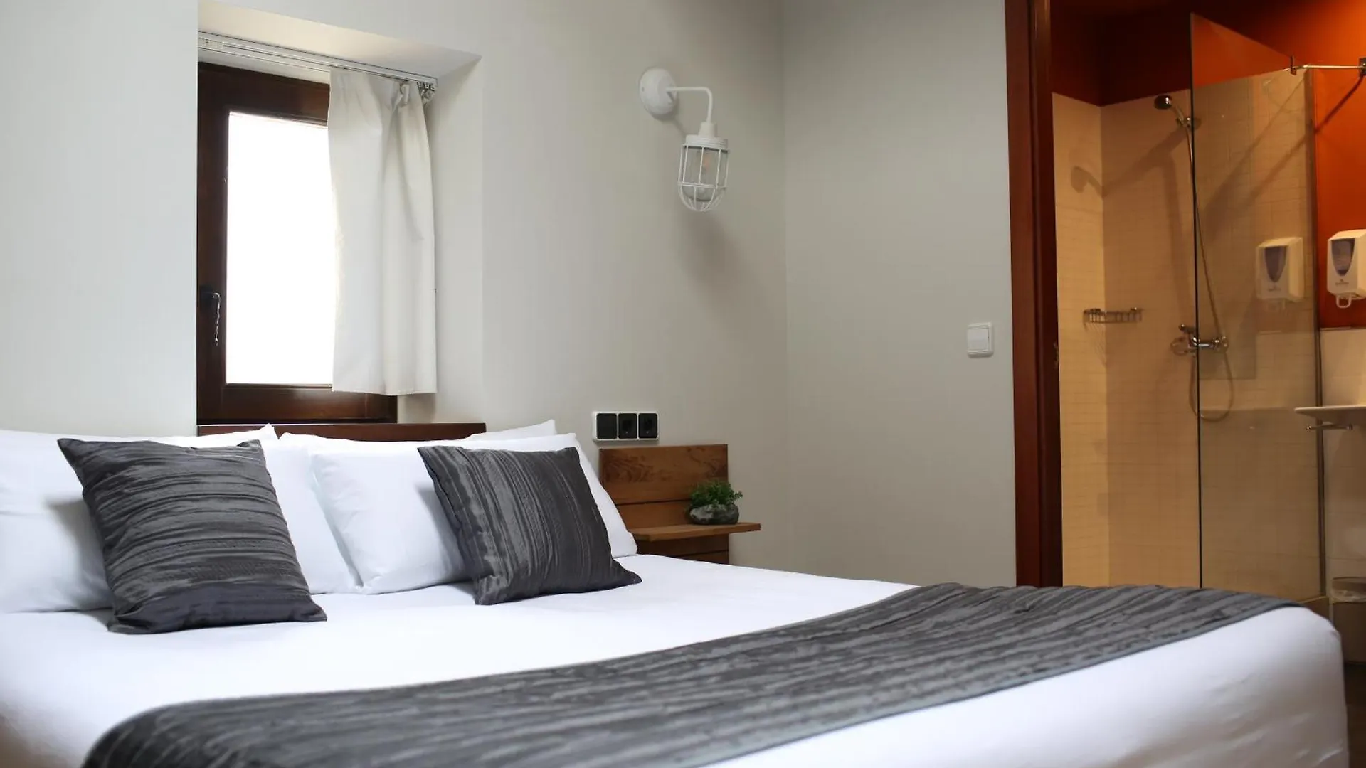 Guest house Priorat Boutique Hotel Llorenc del Penedes